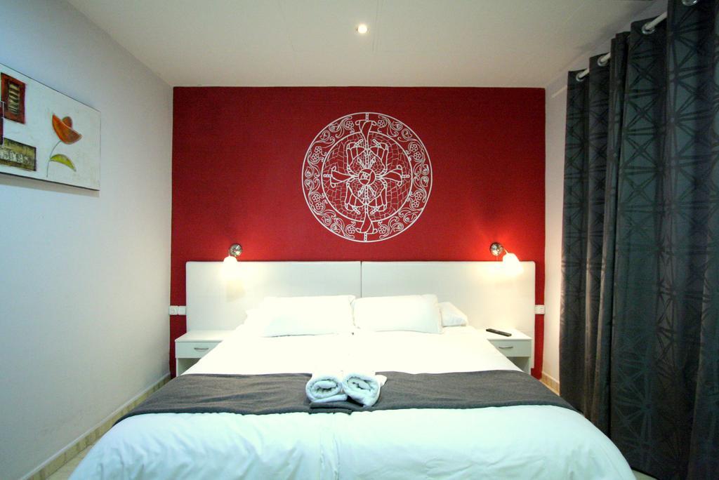 Hostel Artistic Barcelona — Photos 2